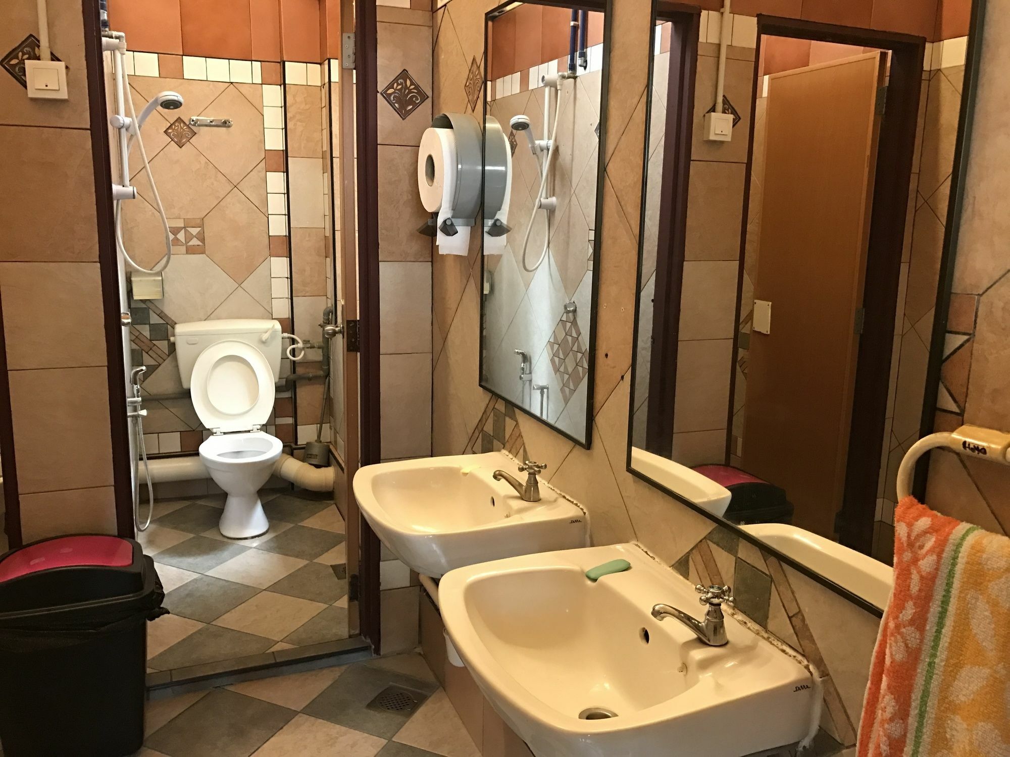 Grocer'S Inn Backpackers Guesthouse Kuala Lumpur Luaran gambar